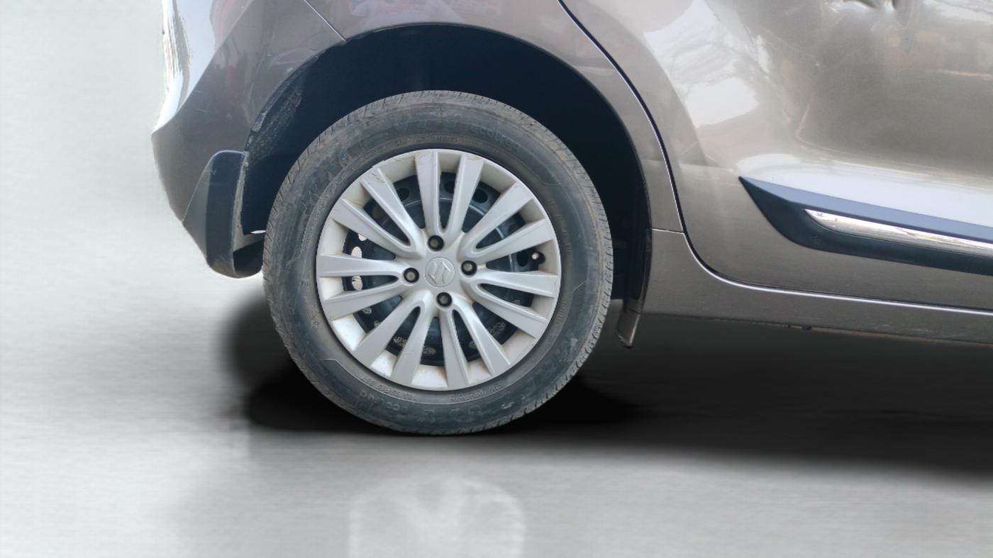 2021 Maruti Baleno DELTA PETROL 1.2, Petrol, Manual, 48,311 km, Right Rear Wheel