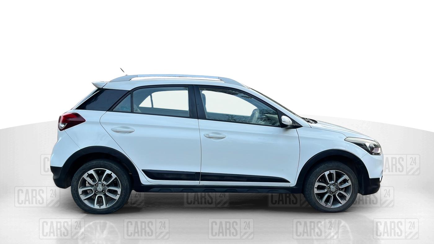 2017 Hyundai i20 Active 1.2 S, Petrol, Manual, 61,001 km, Right Side View