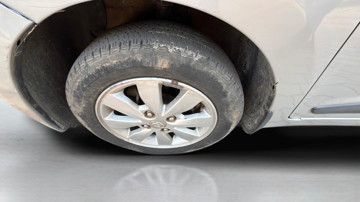 2014 Hyundai Xcent S (O) 1.2, Petrol, Manual, 31,000 km, Left Front Wheel