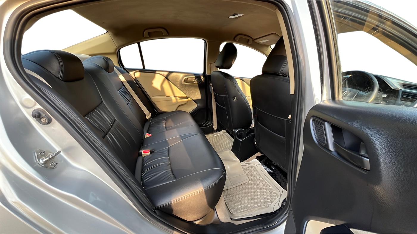 2017 Honda City 1.5L I-VTEC S MT, Petrol, Manual, 37,000 km, Right Side Rear Door Cabin
