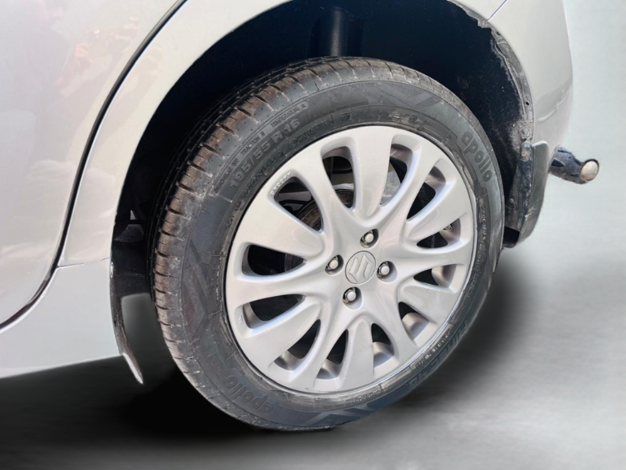 2016 Maruti Baleno ZETA CVT PETROL 1.2, Petrol, Automatic, 33,344 km, Left Rear Wheel