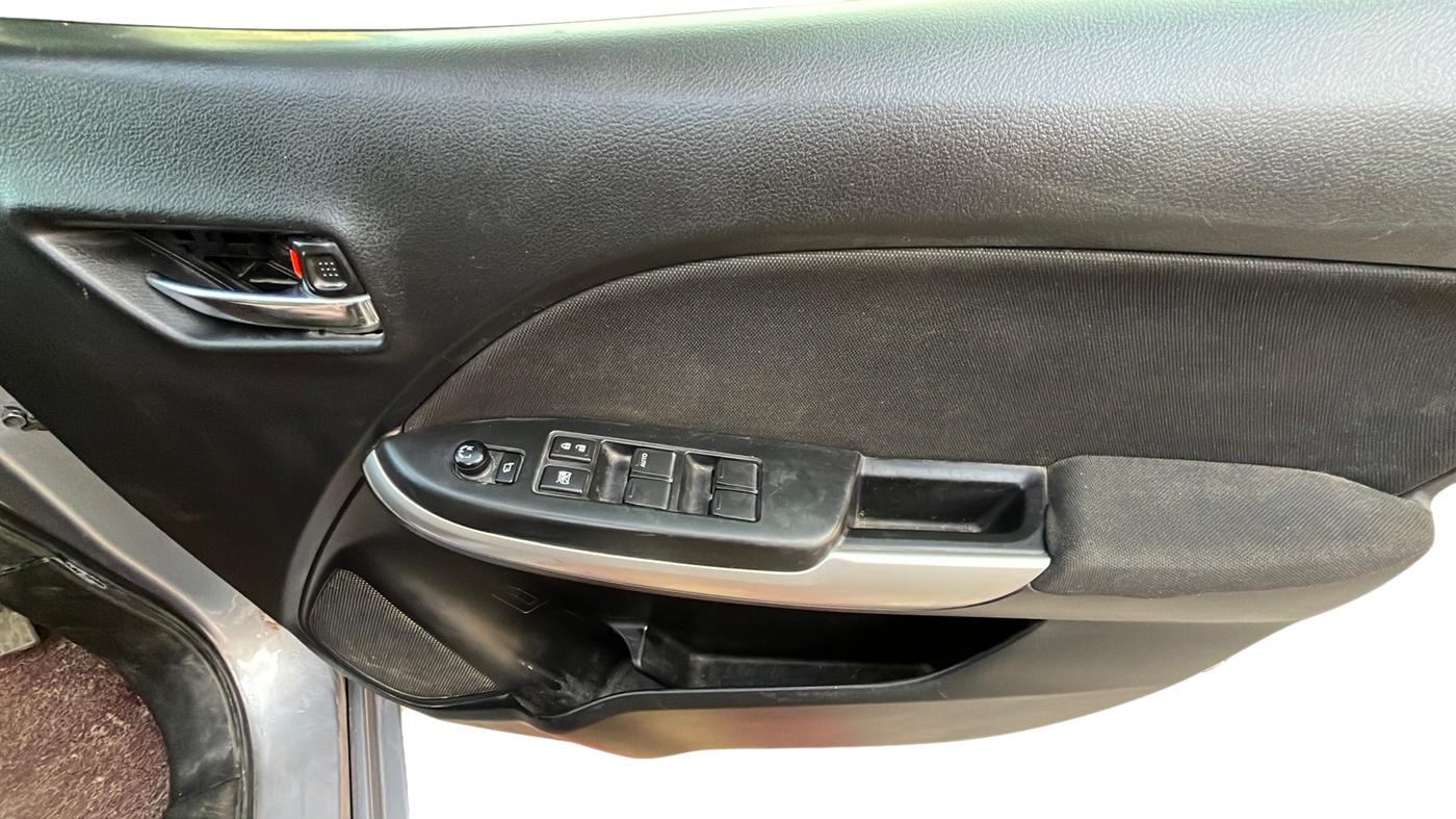 2016 Maruti Baleno ZETA CVT PETROL 1.2, Petrol, Automatic, 33,344 km, Driver Side Door Panel Controls