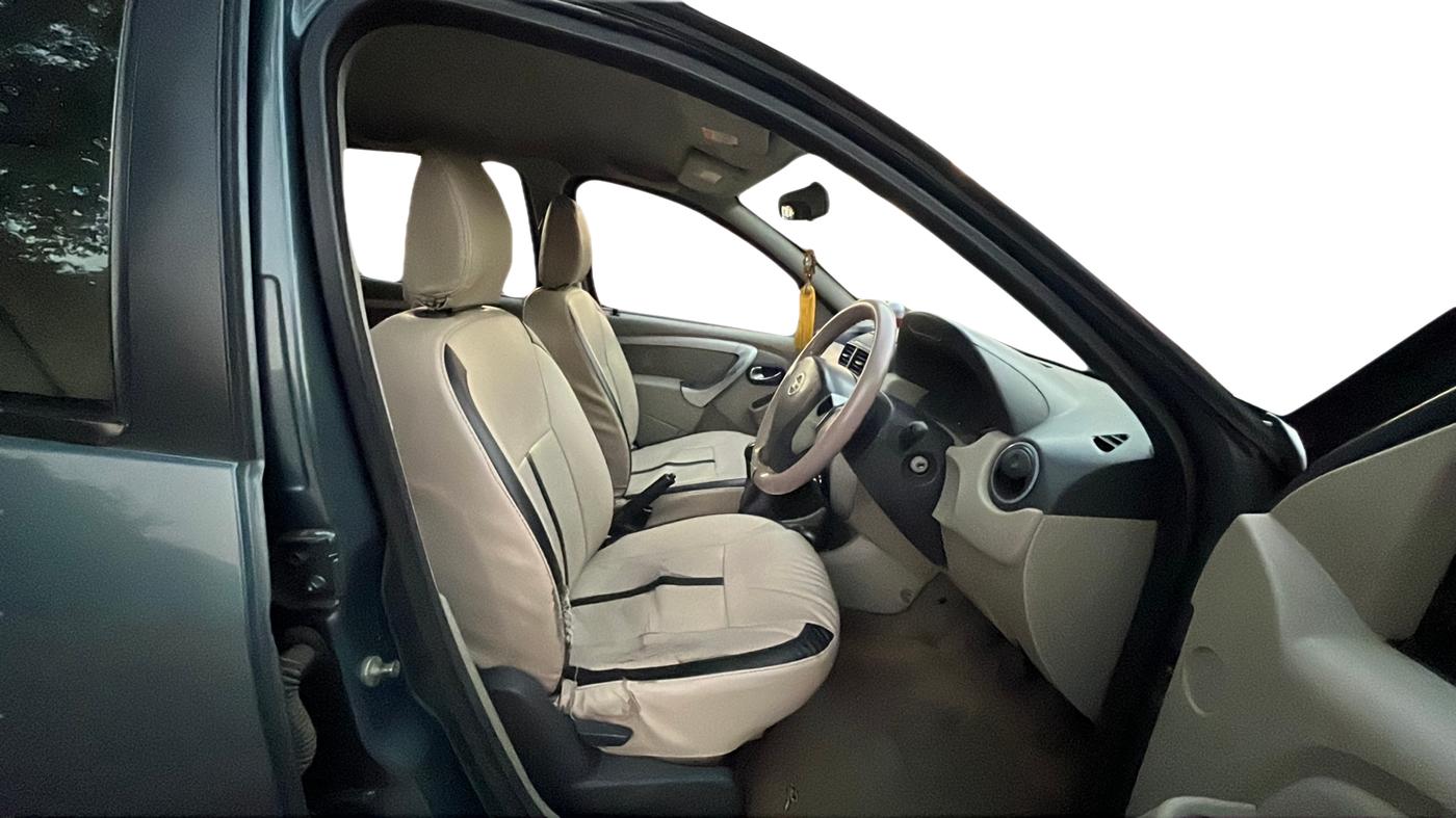 2013 Nissan Terrano XL D PLUS, Diesel, Manual, 65,009 km, Right Side Front Door Cabin