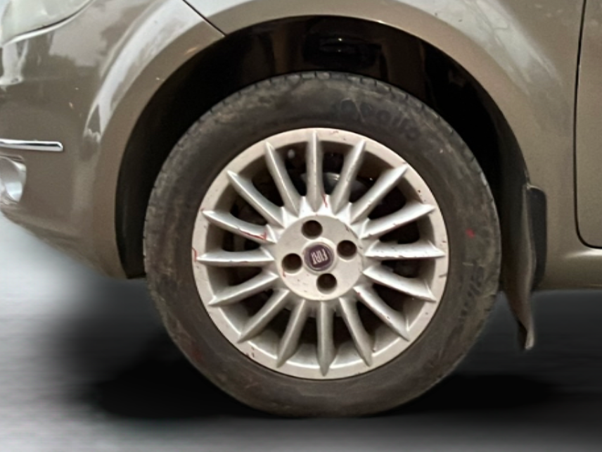2011 Fiat Linea T JET PLUS, Petrol, Manual, 52,000 km, Left Front Wheel