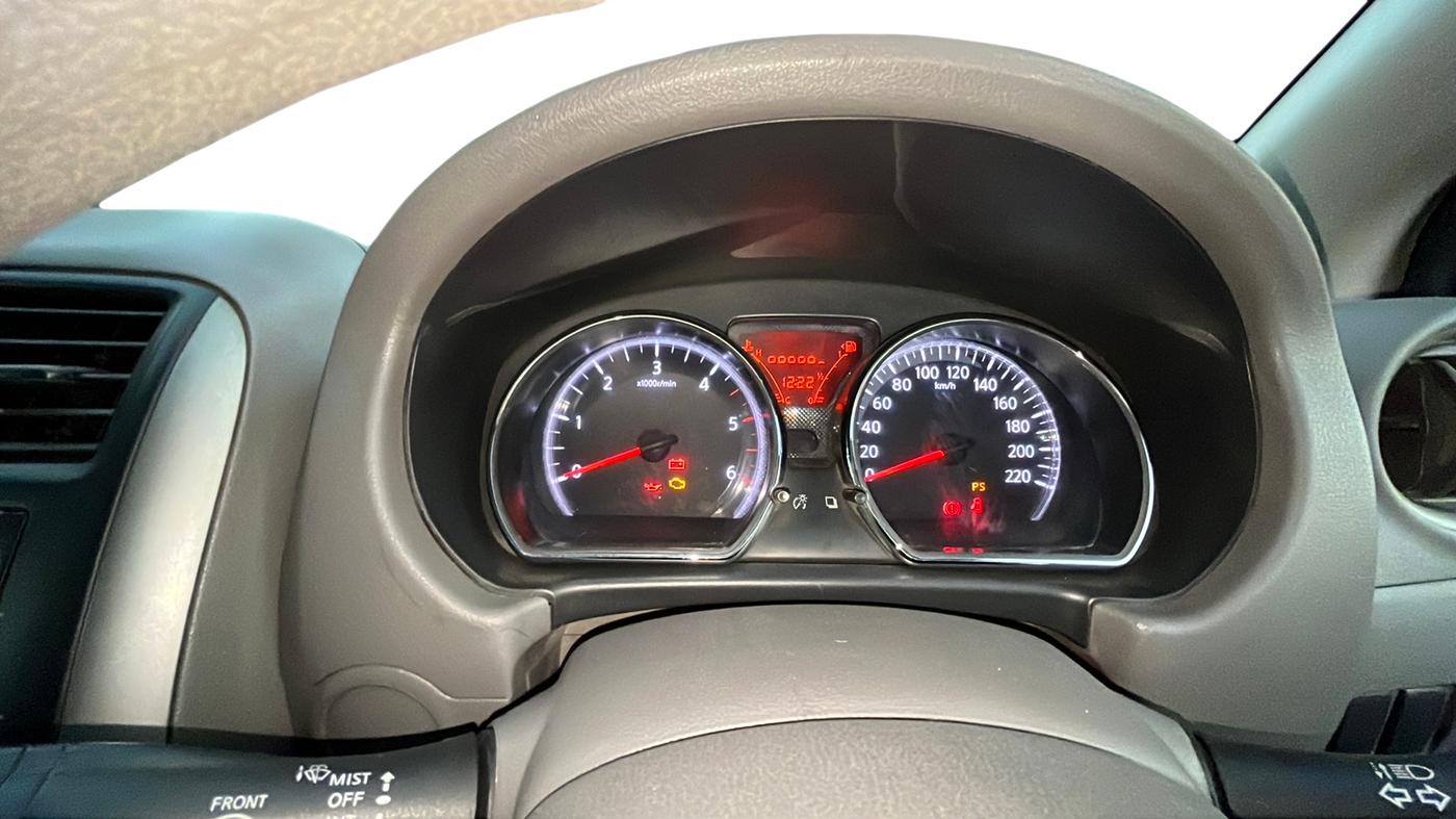 2013 Renault Scala RXL DIESEL, Diesel, Manual, 68,000 km, Odometer Image
