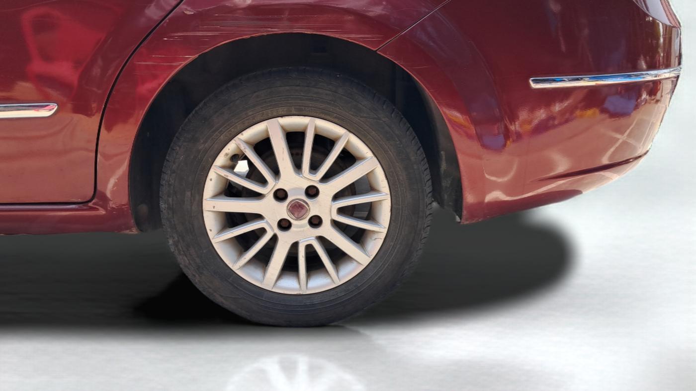 2010 Fiat Linea EMOTION 1.4, Petrol, Manual, 68,000 km, Left Rear Wheel