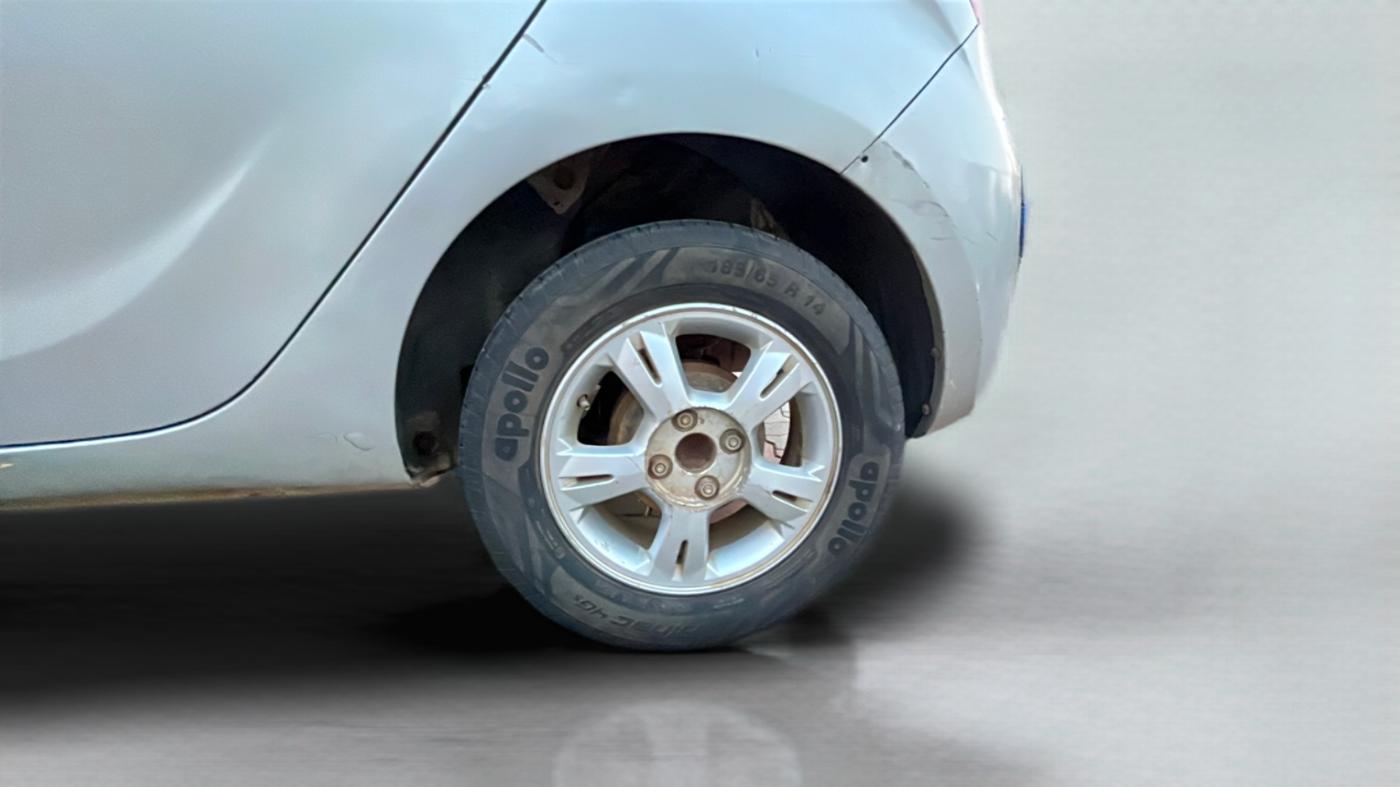 2010 Hyundai i20 SPORTZ (O) 1.2, Petrol, Manual, 78,842 km, Left Rear Wheel