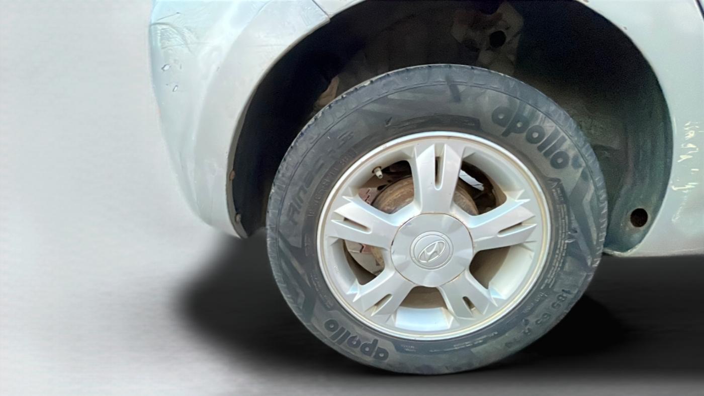 2010 Hyundai i20 SPORTZ (O) 1.2, Petrol, Manual, 78,842 km, Right Rear Wheel