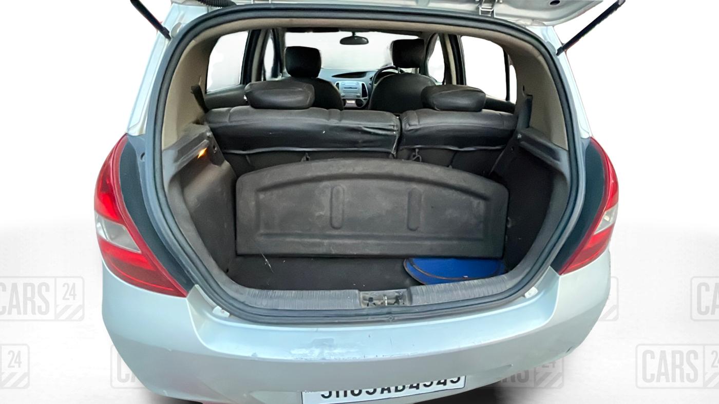 2010 Hyundai i20 SPORTZ (O) 1.2, Petrol, Manual, 78,842 km, Boot Inside