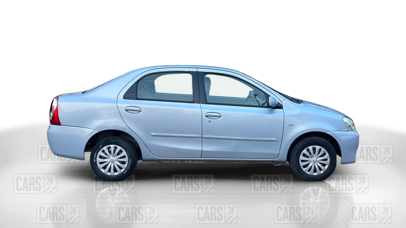 2011 Toyota Etios G, Petrol, Manual, 78,000 km, Right Side View
