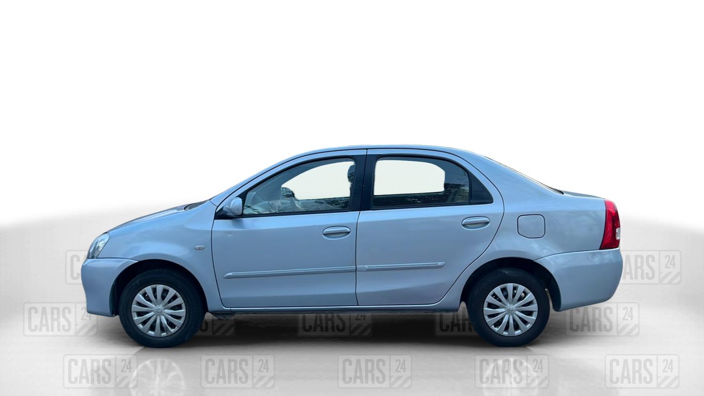 2011 Toyota Etios G, Petrol, Manual, 78,000 km, Left Side