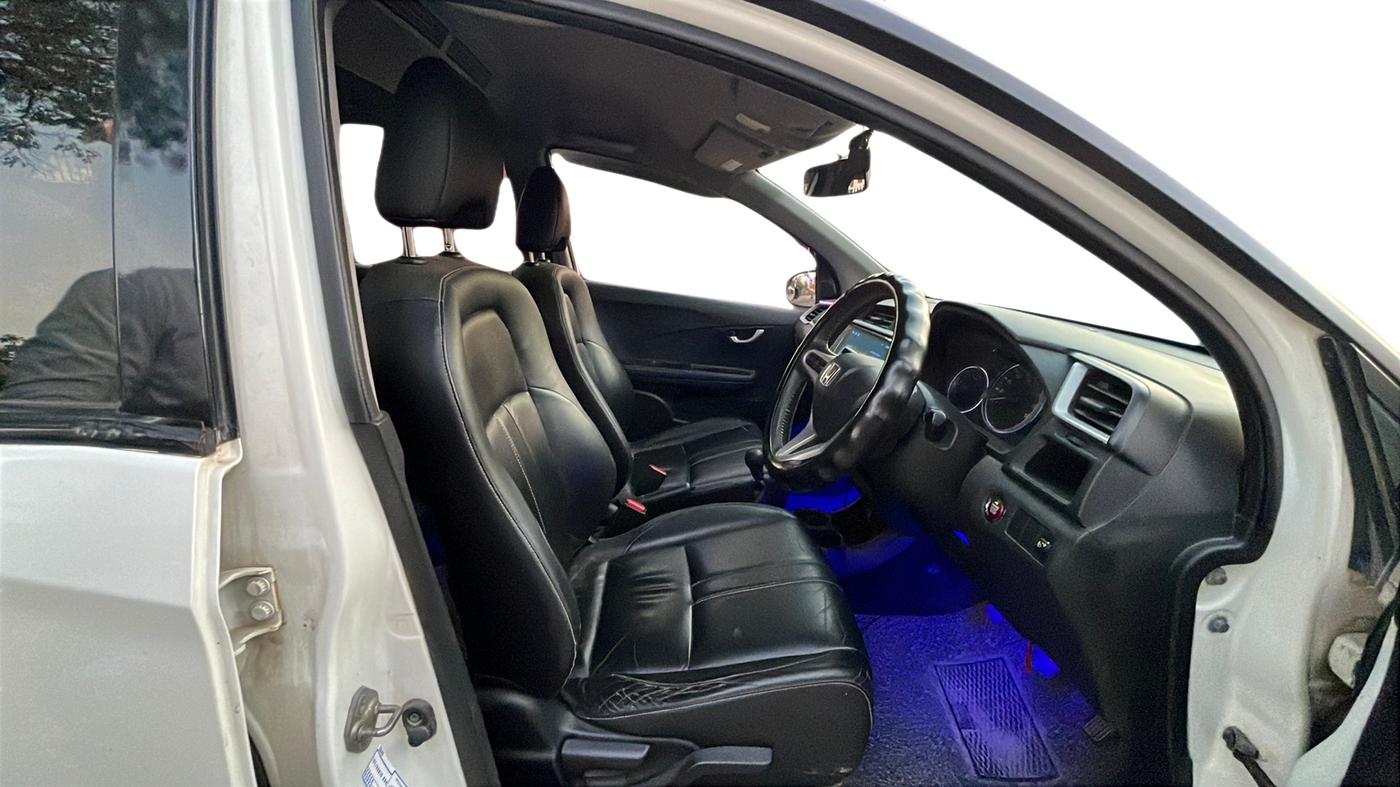 2017 Honda BR-V 1.5L I-VTEC VX, Petrol, Manual, 80,743 km, Right Side Front Door Cabin