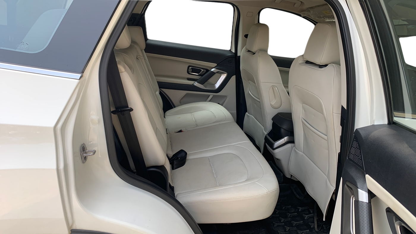 2021 Tata Safari XZ PLUS, Diesel, Manual, 91,076 km, Right Side Rear Door Cabin