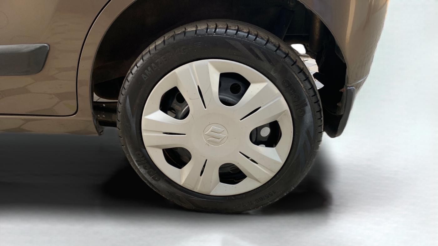 2018 Maruti Wagon R 1.0 VXI AMT, Petrol, Automatic, 29,603 km, Right Rear Wheel