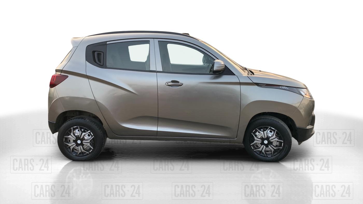 2016 Mahindra Kuv100 K2 D 6 STR, Diesel, Manual, 40,159 km, Right Side View