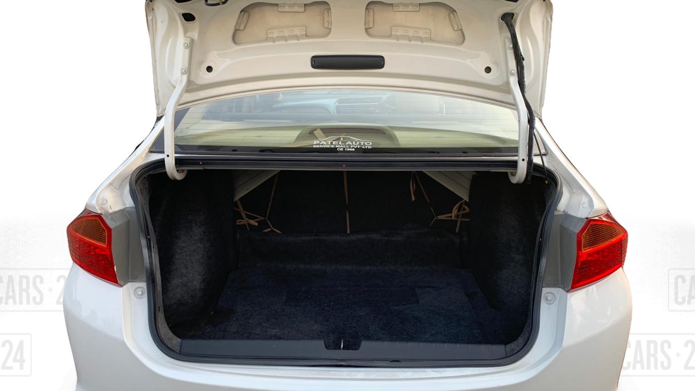 2014 Honda City 1.5L I-DTEC V, Diesel, Manual, 1,00,650 km, Boot Inside