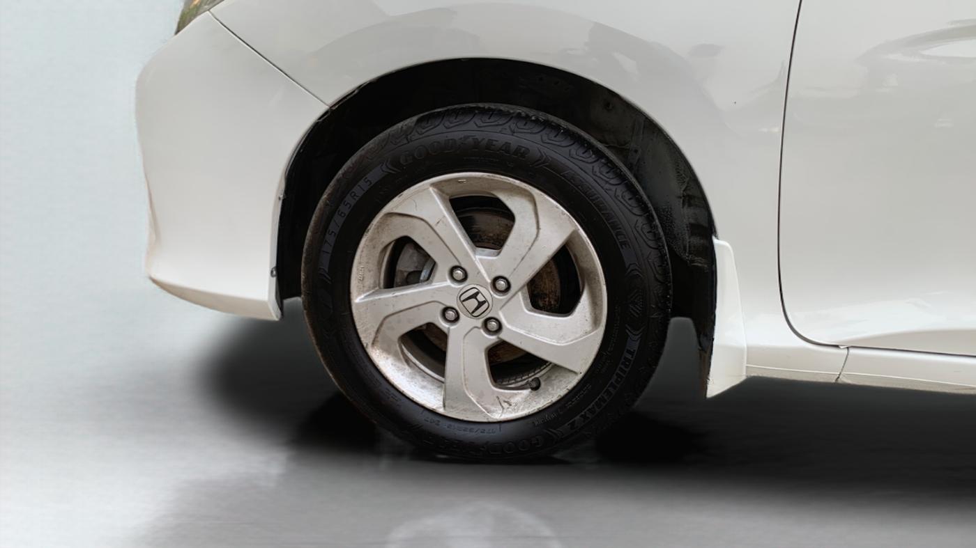 2014 Honda City 1.5L I-DTEC V, Diesel, Manual, 1,00,650 km, Left Rear Wheel