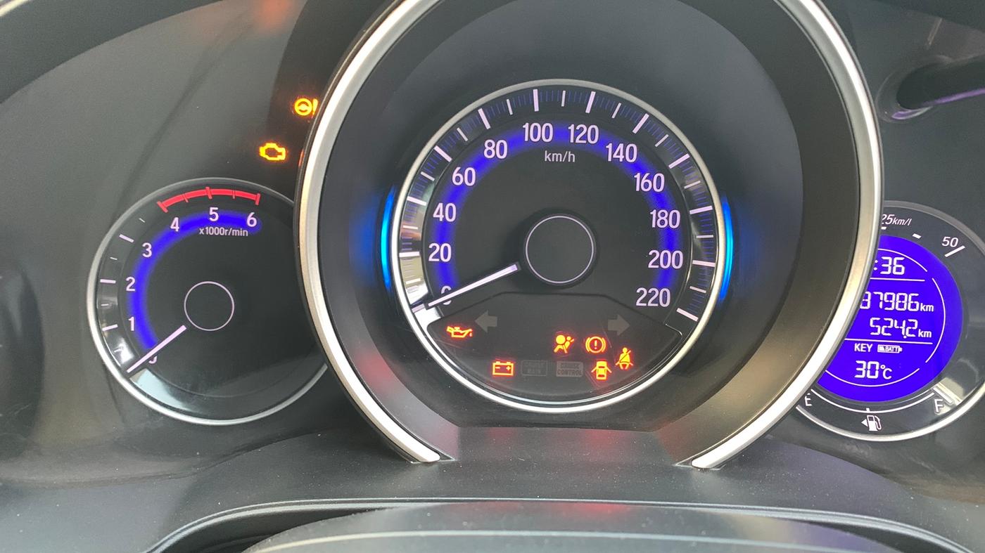 2018 Honda WR-V 1.5L I-DTEC VX MT, Diesel, Manual, 87,986 km, Odometer Image
