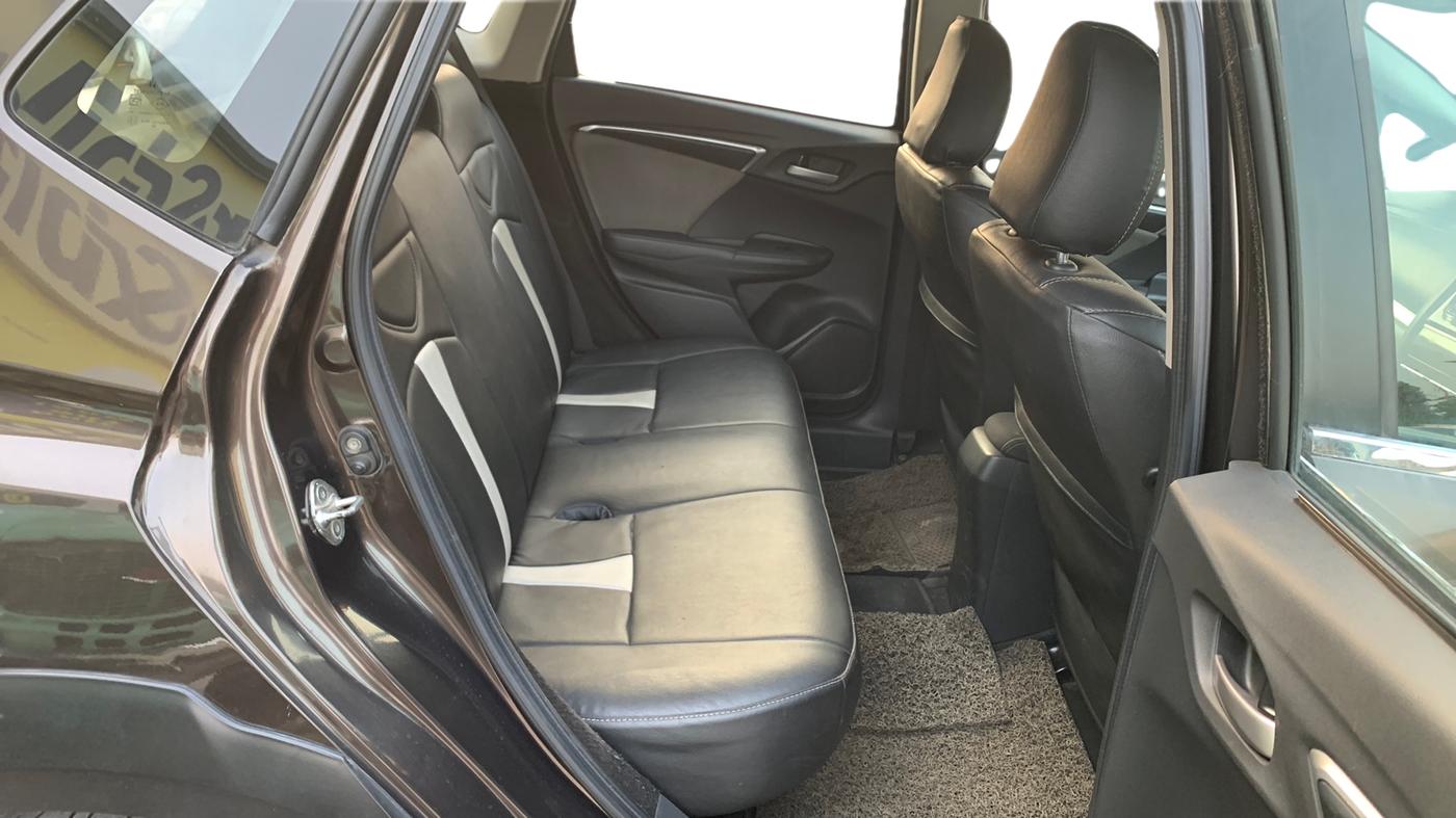 2018 Honda WR-V 1.5L I-DTEC VX MT, Diesel, Manual, 87,986 km, Right Side Rear Door Cabin
