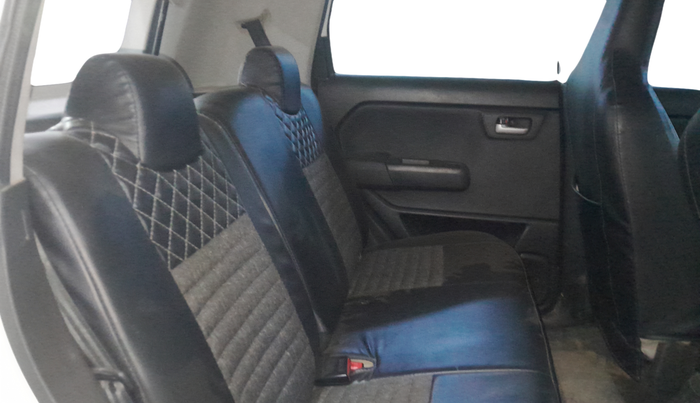 2020 Maruti New Wagon-R ZXI 1.2, Petrol, Manual, 36,591 km, Right Side Rear Door Cabin