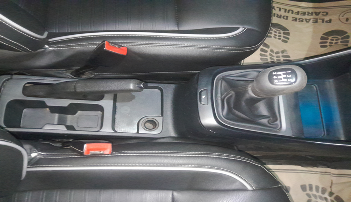 2022 Tata ALTROZ XM PLUS PETROL, Petrol, Manual, 62,420 km, Gear Lever