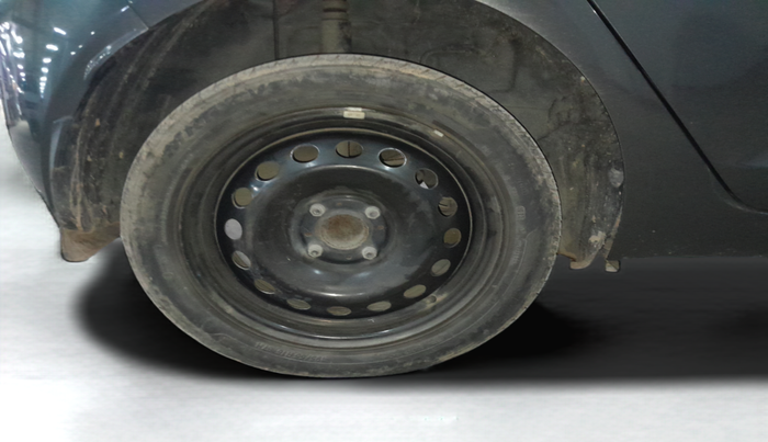 2022 Tata ALTROZ XM PLUS PETROL, Petrol, Manual, 62,420 km, Right Rear Wheel