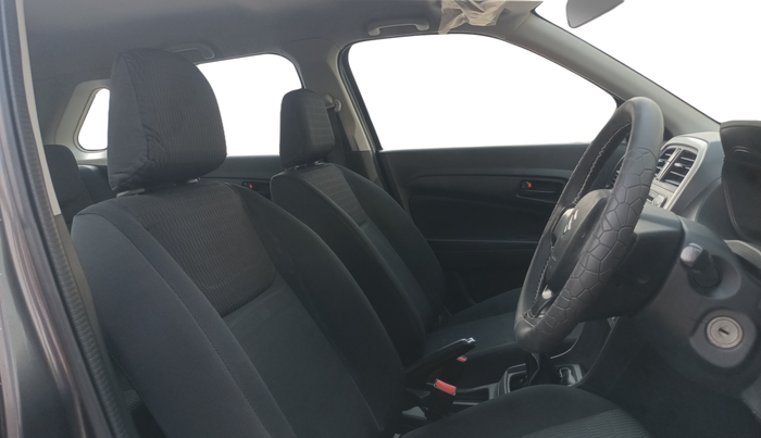 2018 Maruti Vitara Brezza VDI, Diesel, Manual, 92,123 km, Right Side Front Door Cabin
