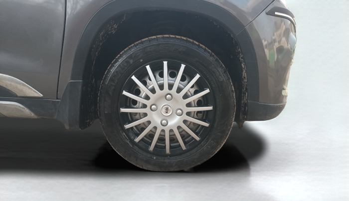 2018 Maruti Vitara Brezza VDI, Diesel, Manual, 92,123 km, Right Front Wheel