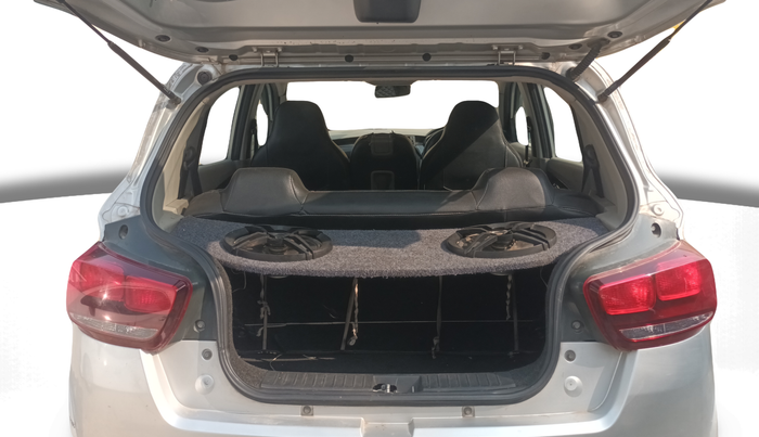 2016 Mahindra Kuv100 K8 D 6 STR, Diesel, Manual, 92,583 km, Boot Inside