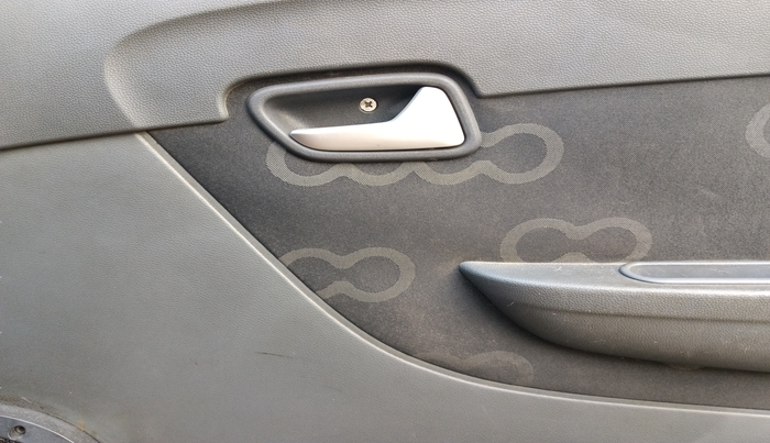 2013 Maruti Alto 800 LXI, Petrol, Manual, 59,183 km, Driver Side Door Panel Controls