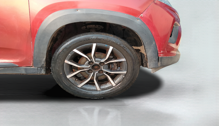 2018 Mahindra Kuv100 K8 6 STR, Petrol, Manual, 44,360 km, Right Front Wheel