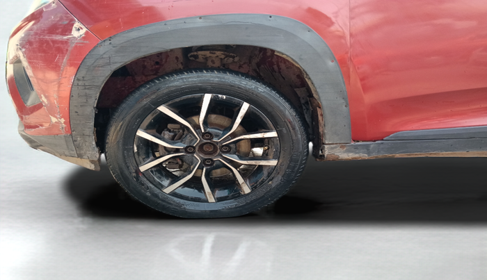 2018 Mahindra Kuv100 K8 6 STR, Petrol, Manual, 44,360 km, Left Front Wheel