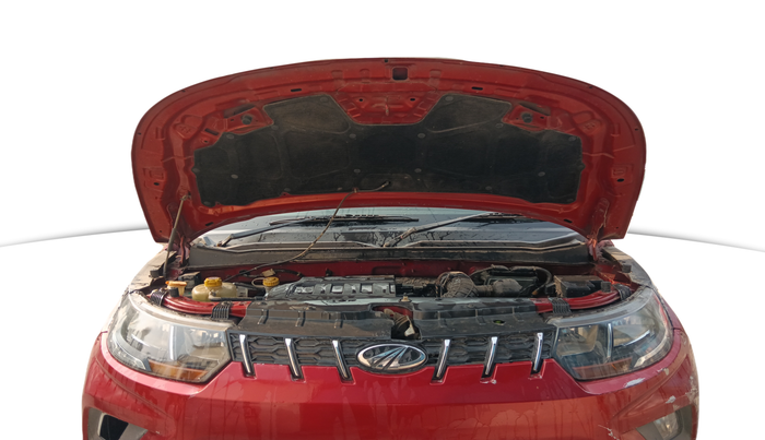 2018 Mahindra Kuv100 K8 6 STR, Petrol, Manual, 44,360 km, Open Bonnet