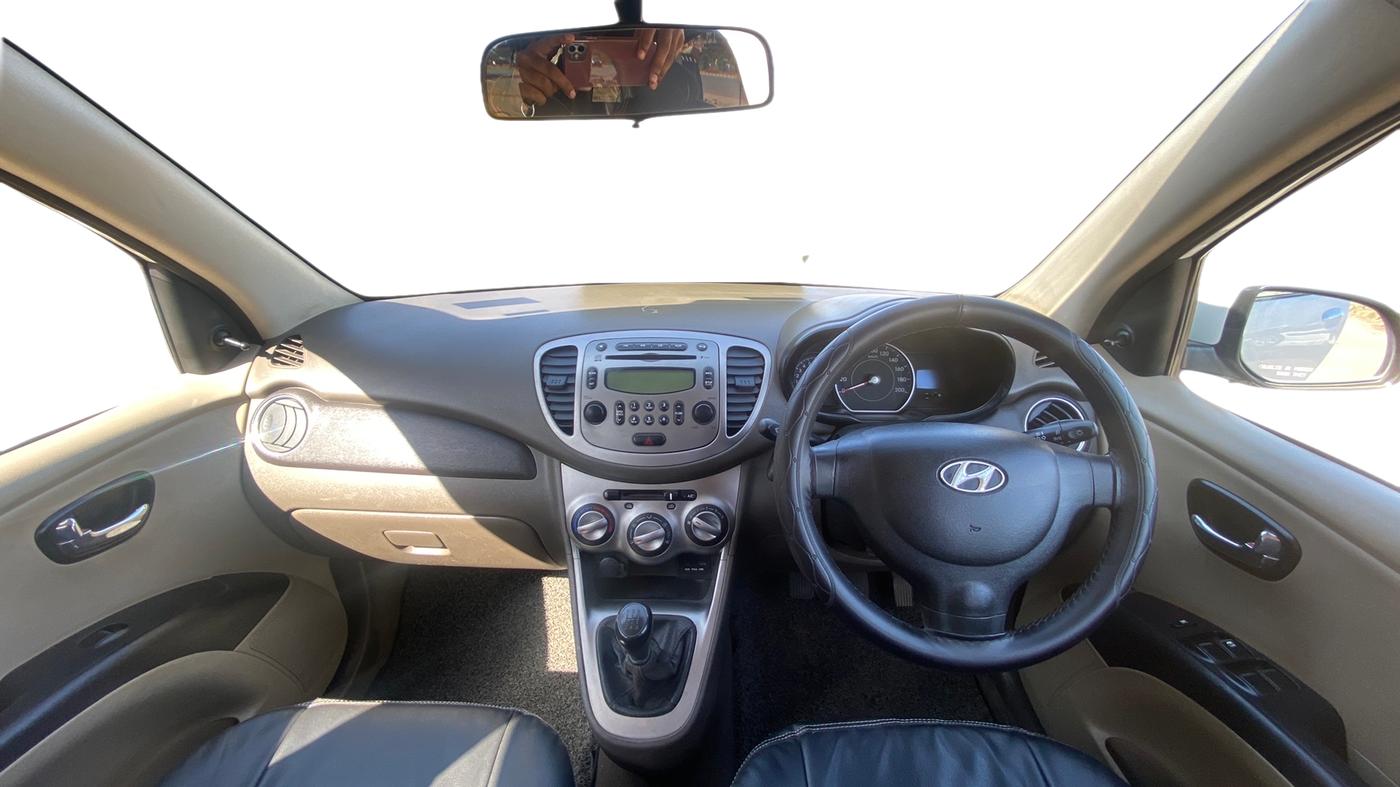 2014 Hyundai i10 SPORTZ 1.1, Petrol, Manual, 47,000 km, Dashboard