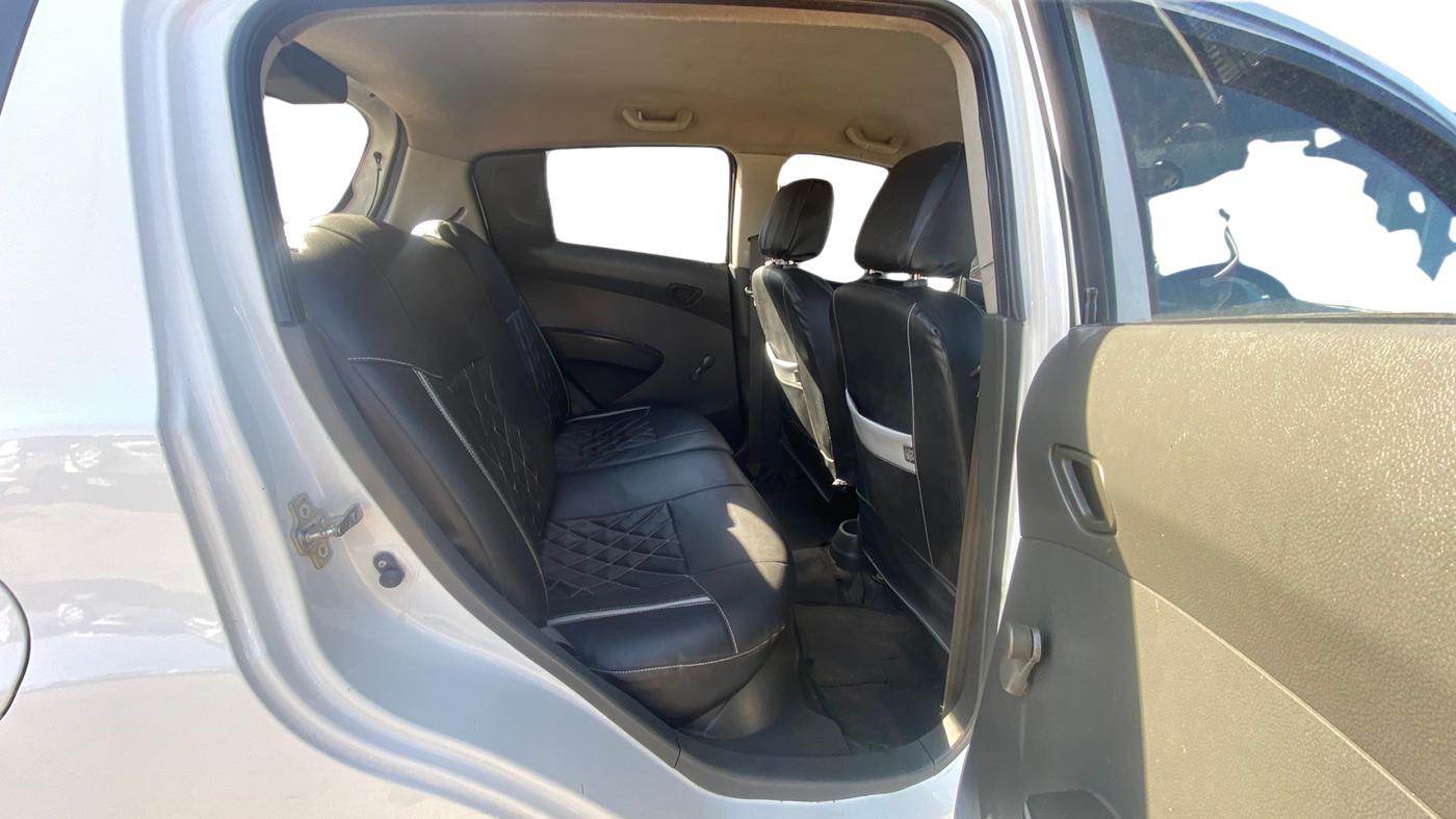 2015 Chevrolet Beat LS DIESEL, Diesel, Manual, 68,000 km, Right Side Rear Door Cabin