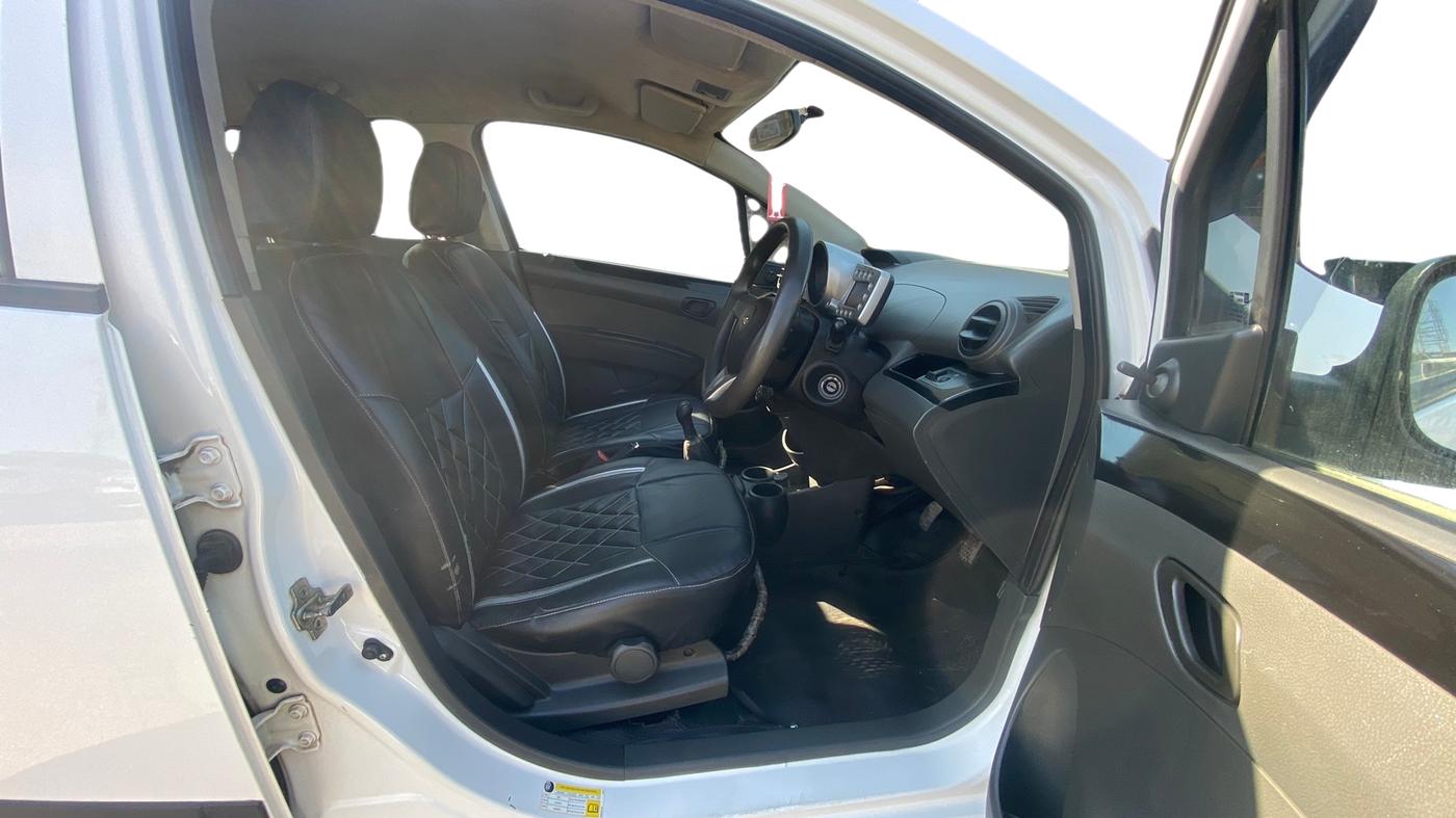 2015 Chevrolet Beat LS DIESEL, Diesel, Manual, 68,000 km, Right Side Front Door Cabin