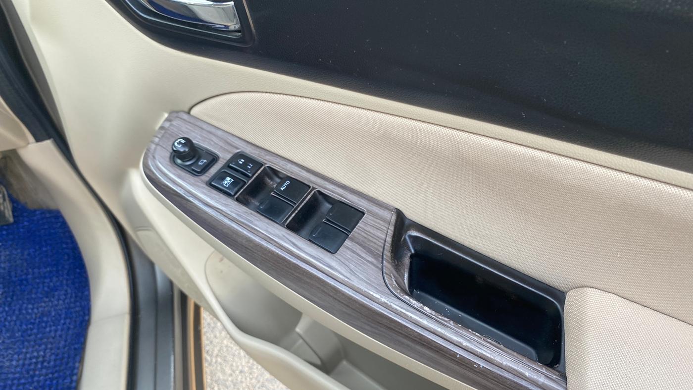 2021 Maruti Dzire VXI, Petrol, Manual, 32,000 km, Driver Side Door Panel Controls