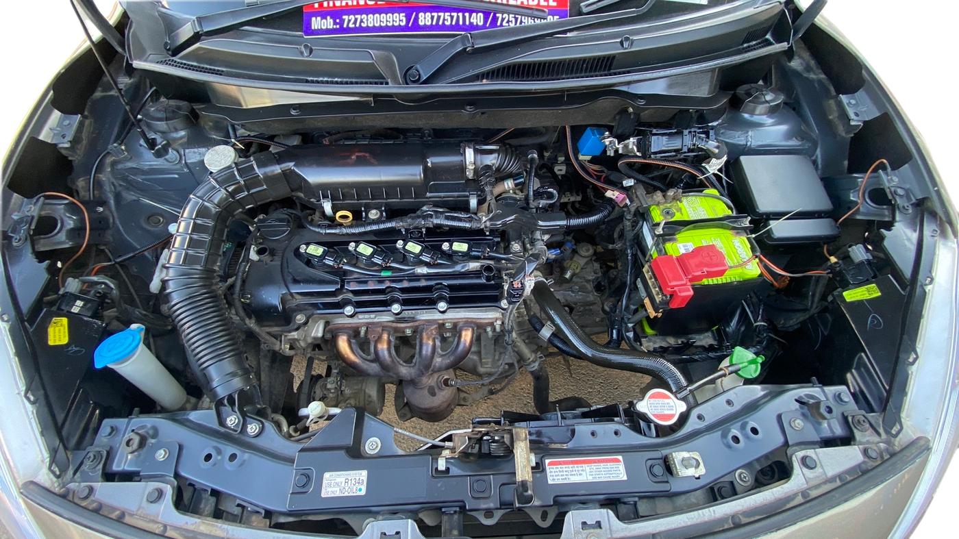 2020 Maruti Swift VXI, Petrol, Manual, 67,000 km, Open Bonnet