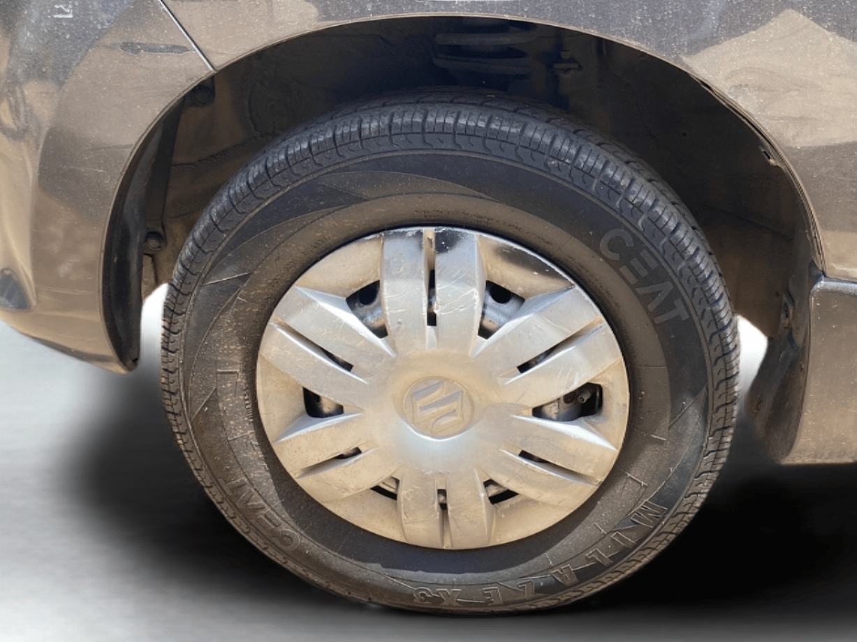 2016 Maruti Alto 800 VXI, Petrol, Manual, 91,075 km, Left Rear Wheel