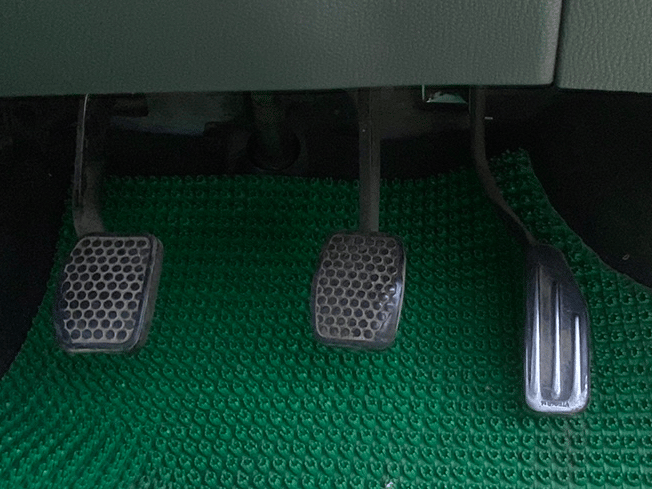 2016 Maruti Alto 800 VXI, Petrol, Manual, 91,075 km, Pedals