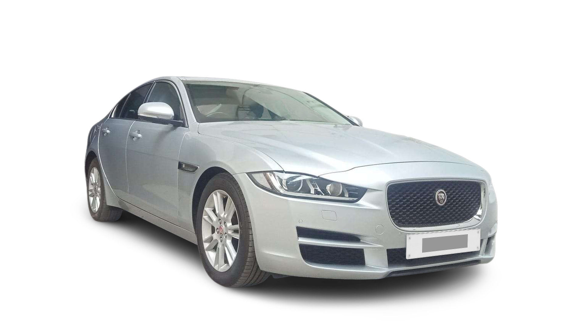 Jaguar XE-img