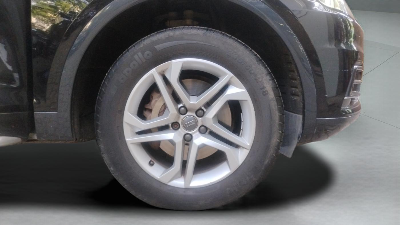 2018 Audi Q5 35 TDI PREMIUM PLUS, Diesel, Automatic, 77,669 km, Right Front Wheel