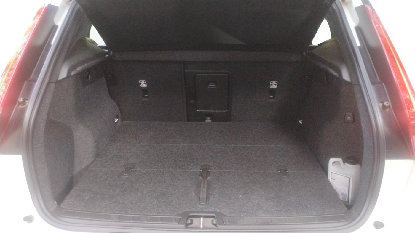 2021 Volvo XC 40 T4 R Design, Petrol, Automatic, 70,618 km, Boot Inside