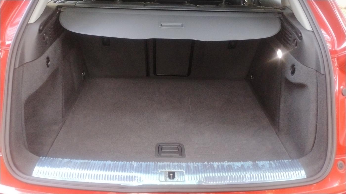2019 Audi Q3 30 TFSI Premium, Petrol, Automatic, 29,226 km, Boot Inside
