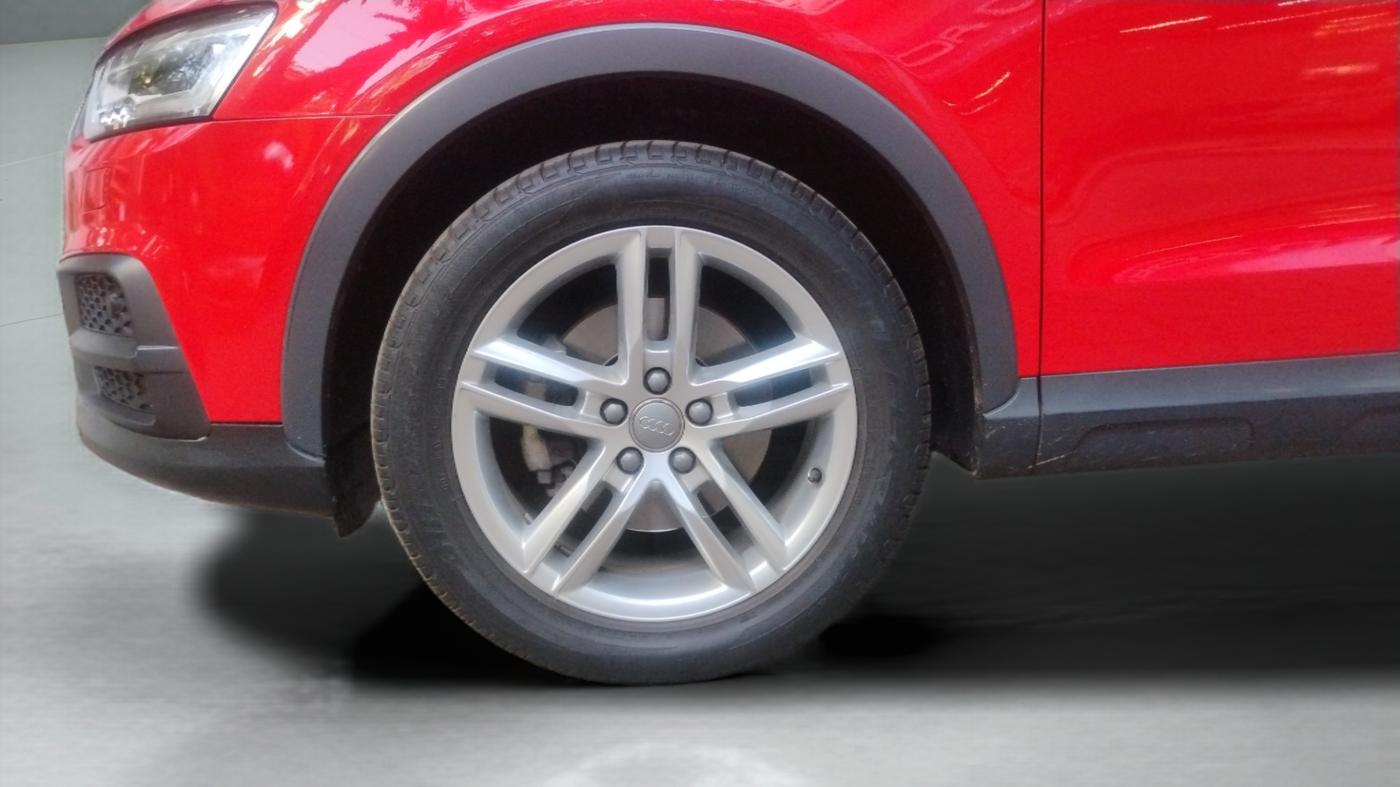 2019 Audi Q3 30 TFSI Premium, Petrol, Automatic, 29,226 km, Left Front Wheel