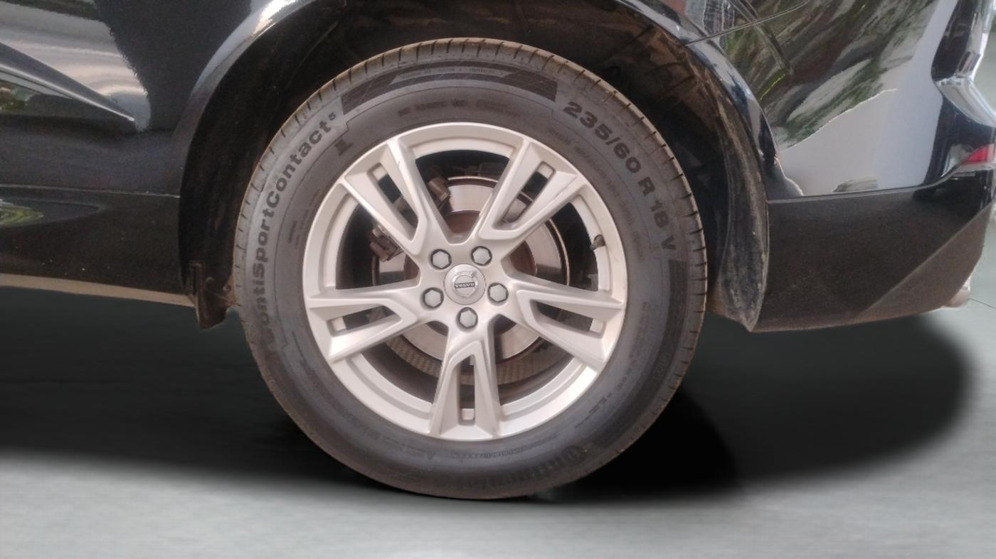 2018 Volvo XC 60 MOMENTUM, Diesel, Automatic, 60,169 km, Left Rear Wheel