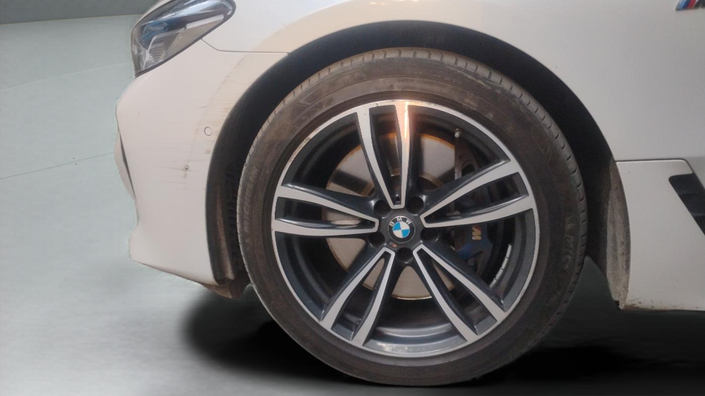 2021 BMW 6 Series 620D GT LUXURY LINE, Diesel, Automatic, 37,710 km, Left Front Wheel