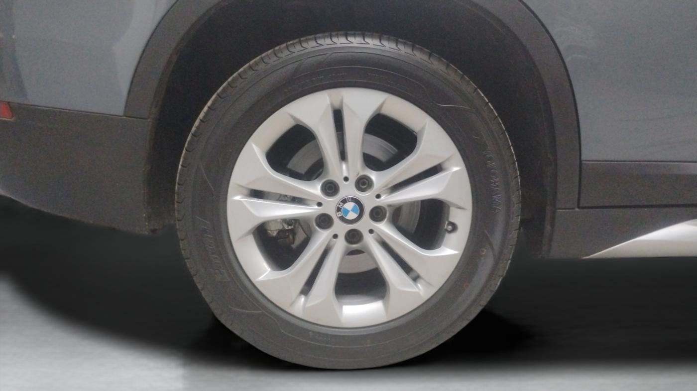 2022 BMW X1 sDrive 20d x Line, Diesel, Automatic, 35,609 km, Right Rear Wheel