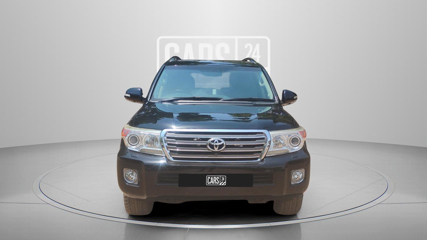 2014 Toyota Land Cruiser VX LC 200, Diesel, Automatic, 1,25,954 km, Front