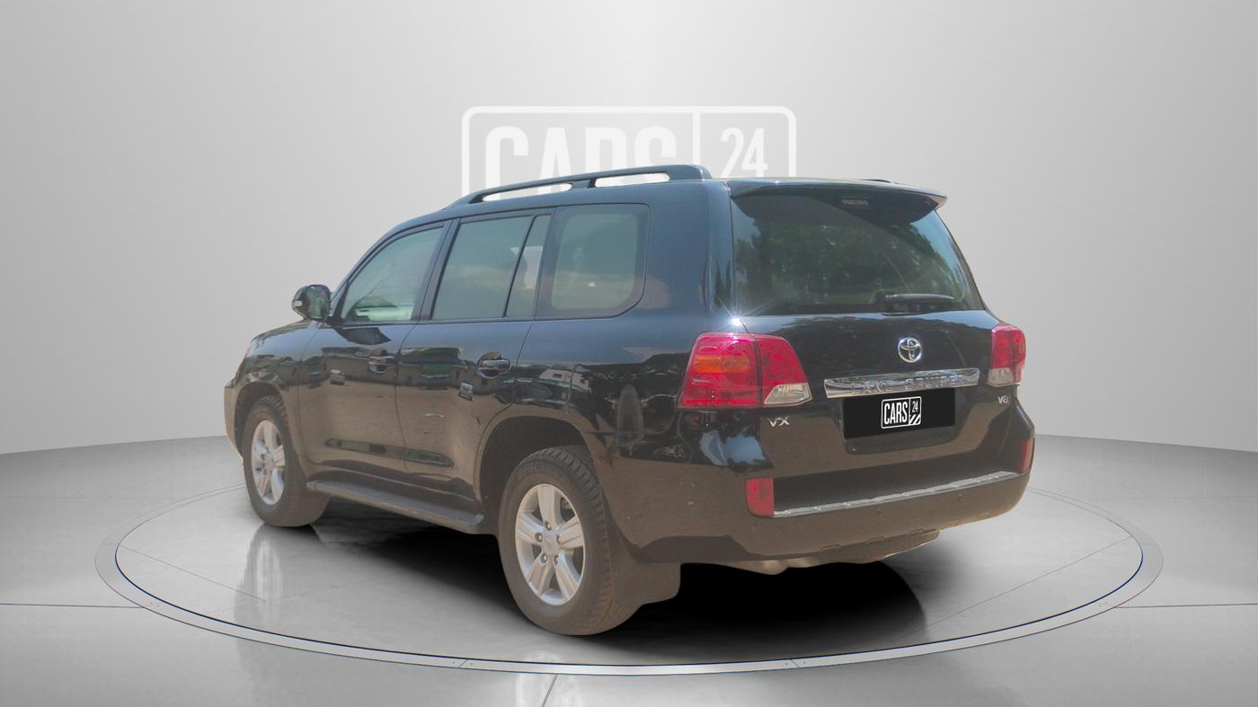 2014 Toyota Land Cruiser VX LC 200, Diesel, Automatic, 1,25,954 km, Left Back Diagonal